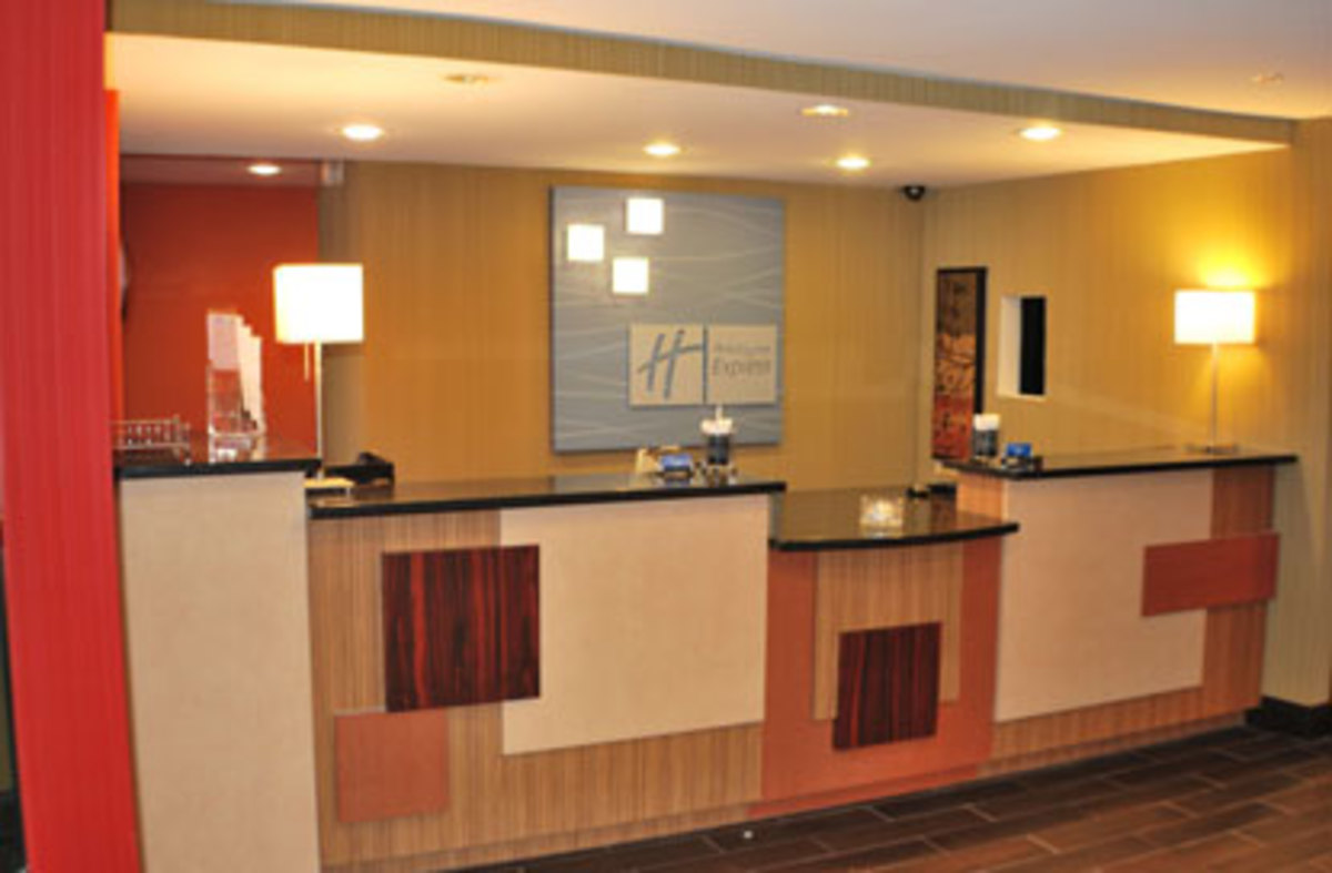 Holiday Inn Express Nashville W I40/Whitebridge Road
